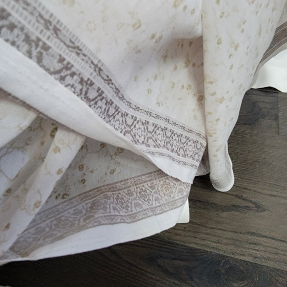 White, gray/grey, brown polyester saree/sari for party - Picture 9 of 13